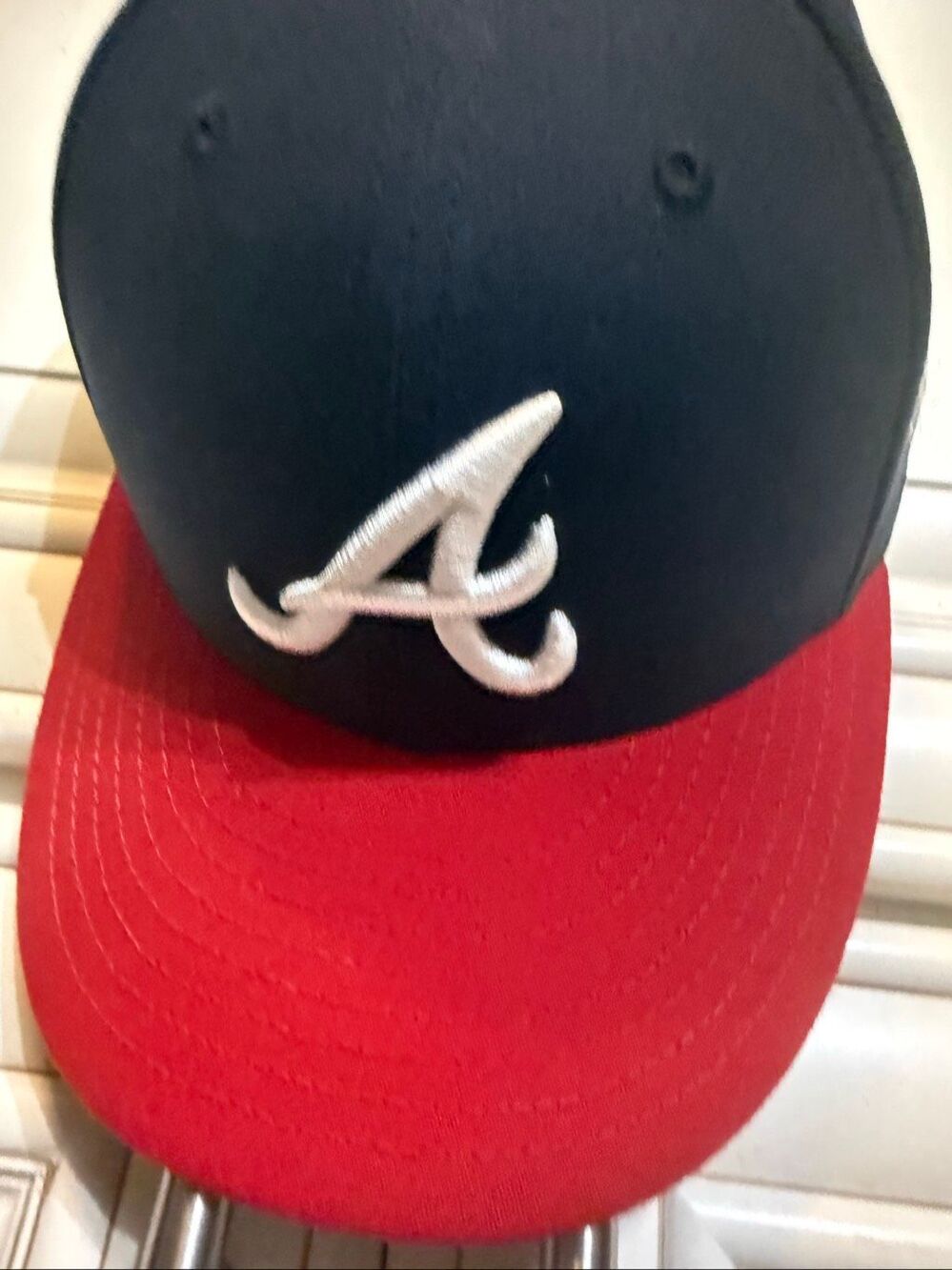 New Era 59Fifty Mens Authentic MLB Atlanta Braves Fitted Cap Blue Red 7.5 NWOT